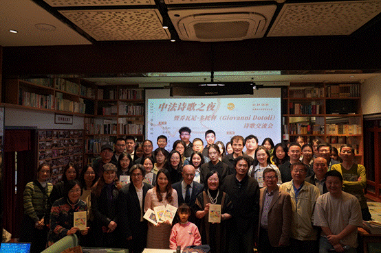 http://www.sis.zju.edu.cn/_upload/article/images/2f/23/18684d564cad927418353b6c3f56/96ea1710-5f41-46f0-9ef3-057386249170.png