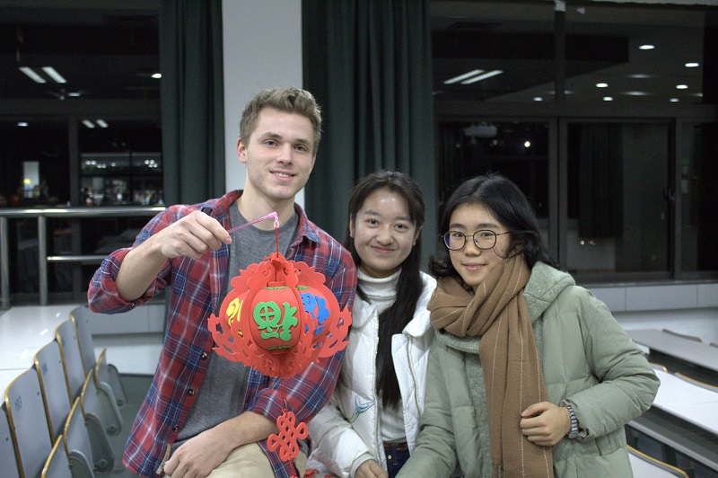 file.php?cmd=download&id=154173