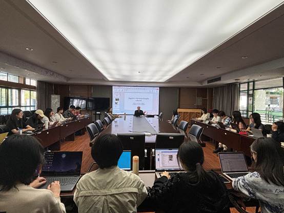 http://www.sis.zju.edu.cn/_upload/article/images/32/d4/e5d0c7c84f3d9a865a10fbc56d66/35e14fb5-dfef-41f4-bfab-736736aa1743.jpg