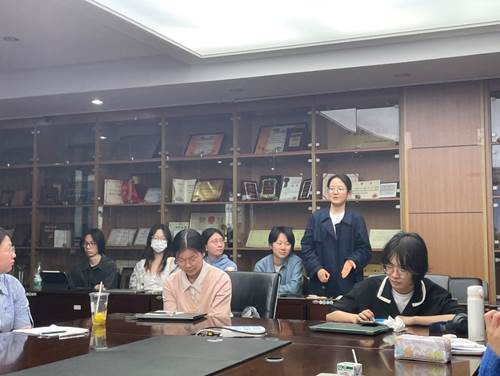 http://www.sis.zju.edu.cn/_upload/article/images/4a/4d/efebe75a4a2db14265c67845cf94/14af1106-0fef-4ec8-8a72-a9000b136607.jpg