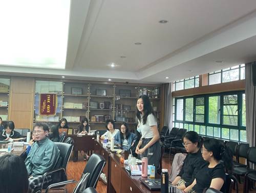 http://www.sis.zju.edu.cn/_upload/article/images/4a/4d/efebe75a4a2db14265c67845cf94/87d5078d-70f2-430d-9bda-3ed5826a70d4.jpg