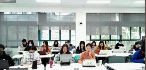 http://www.sis.zju.edu.cn/_upload/article/images/d1/40/9b29e5924b4d89427d9879eb09a1/a8dbe8ad-0474-48f7-a25d-4e8722311061.jpg